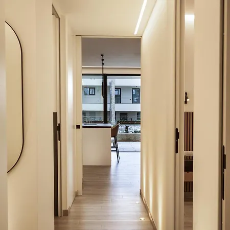 Salvatorehomes - Pure Luxury In The Centre Of With Pool & Private Jacuzzi - Casa Olivia - A 5 Star Luxury Collection At Garda