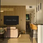 아파트 Salvatorehomes - Luxury In The Centre Of With Private Jacuzzi & Direct Access To Infinity Pool - Casa Olivia - A 5 Star Luxury Collection At Garda 바르돌리노