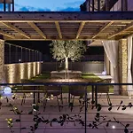 Salvatorehomes - Luxury In The Centre Of With Private Jacuzzi & Direct Access To Infinity Pool - Casa Olivia - A 5 Star Luxury Collection At Garda