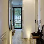 Salvatorehomes - Luxury In The Centre Of With Private Jacuzzi & Direct Access To Infinity Pool - Casa Olivia - A 5 Star Luxury Collection At Garda 아파트 바르돌리노