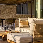 아파트 Salvatorehomes - Luxury In The Centre Of With Private Jacuzzi & Direct Access To Infinity Pool - Casa Olivia - A 5 Star Luxury Collection At Garda *
