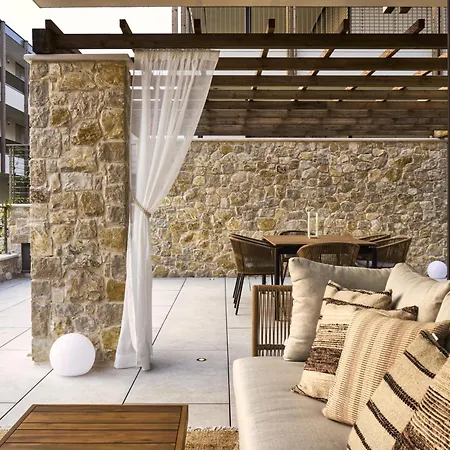 Apartment Salvatorehomes - Luxury In The Centre Of With Private Jacuzzi & Direct Access To Infinity Pool - Casa Olivia - A 5 Star Luxury Collection At Garda *