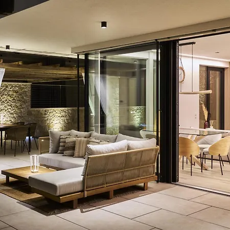 Apartment Salvatorehomes - Luxury In The Centre Of With Private Jacuzzi & Direct Access To Infinity Pool - Casa Olivia - A 5 Star Luxury Collection At Garda *