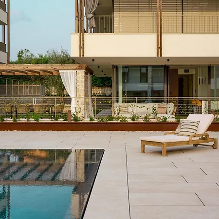 Salvatorehomes - Luxury In The Centre Of With Private Jacuzzi & Direct Access To Infinity Pool - Casa Olivia - A 5 Star Luxury Collection At Garda * 바르돌리노