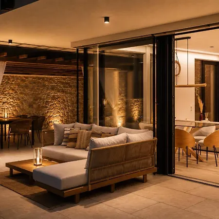 Salvatorehomes - Luxury In The Centre Of With Private Jacuzzi & Direct Access To Infinity Pool - Casa Olivia - A 5 Star Luxury Collection At Garda شقة