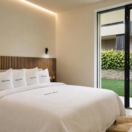 Salvatorehomes - Luxury In The Centre Of With Private Jacuzzi & Direct Access To Infinity Pool - Casa Olivia - A 5 Star Luxury Collection At Garda باردولينو
